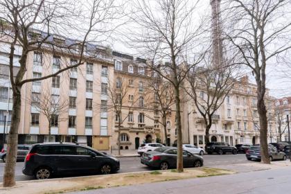 Gorgeous 3 Bedroom Flat at Eiffel Tower - image 27