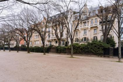 Gorgeous 3 Bedroom Flat at Eiffel Tower - image 28