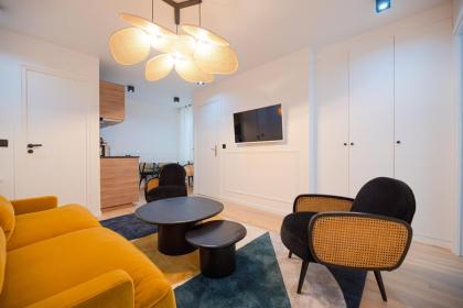 MBM - UPPER MARAIS - image 23