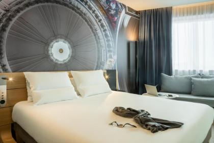 Novotel Paris 20 Belleville - image 28