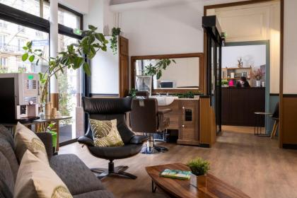 Lennon Hotel Paris Gare du Nord - image 23