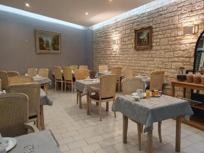 Port Royal Hotel - image 22