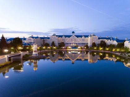 Disney Newport Bay Club - image 28