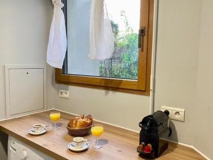 1607B - Wonderful apartment with terrace on garden - image 26