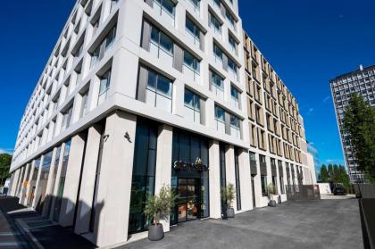 Staycity Aparthotels Paris La Defense - image 23