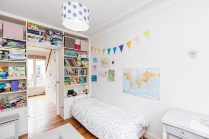 Large Apartment For A Family 2 Adults Max! - image 28