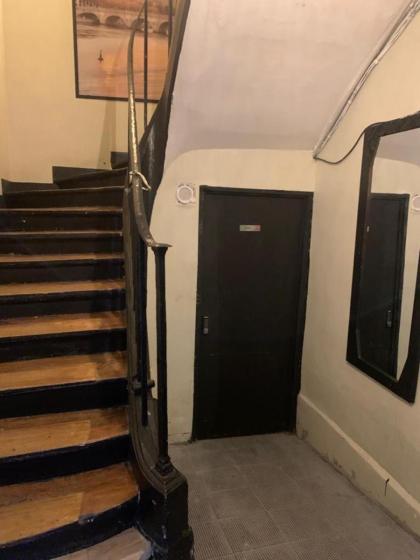 158 - Urban Louis Vuitton Flat in Montorgueil - image 23