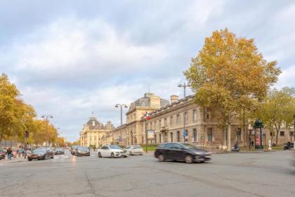 Paris Eiffel Studio - image 21