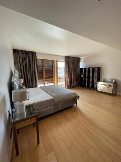 Avenue Foch Luxury Penthouse with concierge - image 28