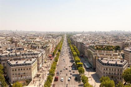 Avenue Foch Luxury Penthouse with concierge - image 30