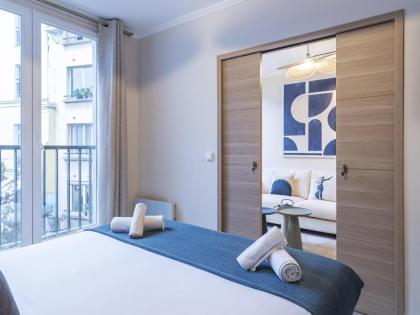 The Blue Suite on Champs Elysées Avenue - image 23