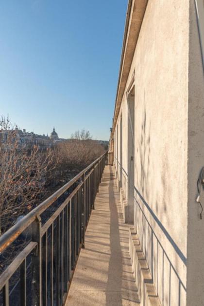 Beautiful 120m near the Sainte-Chapelle - image 28
