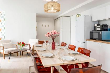 Cosy 3 bedroom 2 bathroom - Eiffel Tower - image 28