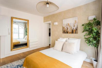 Cosy 2 bedrooms with 1 bathroom - Opera - image 24