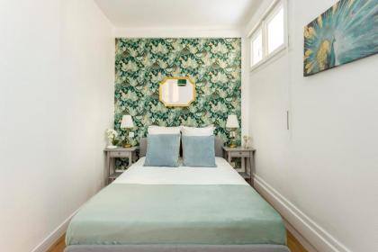 Cosy 3 bedroom and 2 Bathroom - Opera - image 26