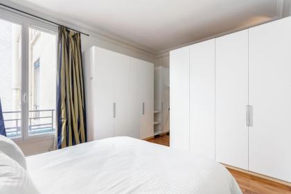 Luxury Living in Passy - image 21