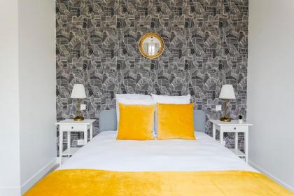 Cosy 5 Bedrooms and 2 Bathrooms - Le Marais - image 22