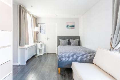Auteuil Cozy Studio - image 21