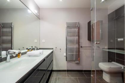 Veeve - Quintessentially Quinzième - image 28