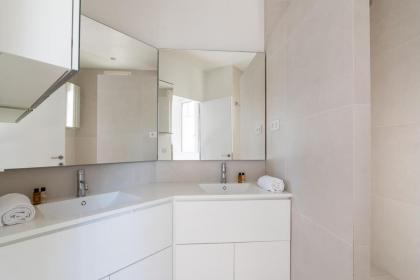 Veeve - Ethereal Light - image 24