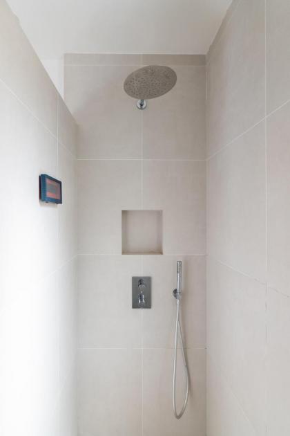 Veeve - Ethereal Light - image 25