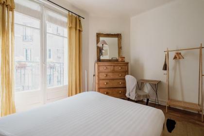 Veeve - La Vie Est Belle - image 21