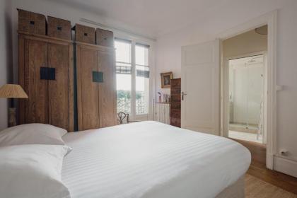 Veeve - La Vie Est Belle - image 23