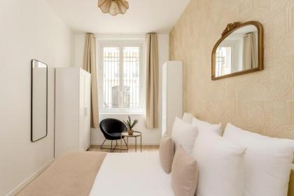 Cosy 3 bedroom & 2 bathroom Apartment - Opera - image 21