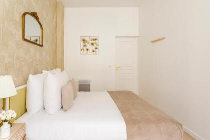 Cosy 3 bedroom & 2 bathroom Apartment - Opera - image 23