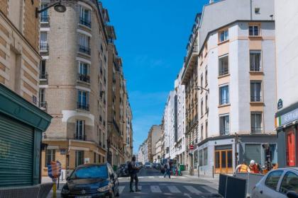 Charming Studio Apartment for 2 - image 23