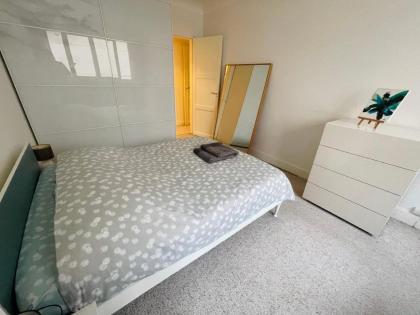 CAMBRONNE 4 TOUR EIFFEL PARIS - image 26