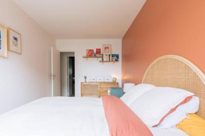 Beautiful Apart for 2 in Les Buttes Chaumont - image 22