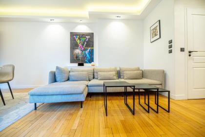 Cosy flat - EIFFEL TOWER - image 25