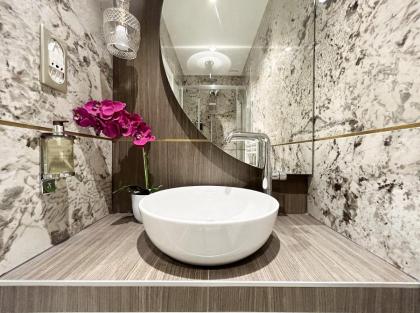 Luxury 2 Bedroom - Notre Dame - image 25