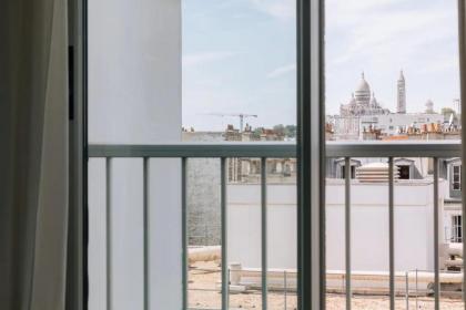 Balcony with view Sacré Coeur - 1BD Apart - image 24