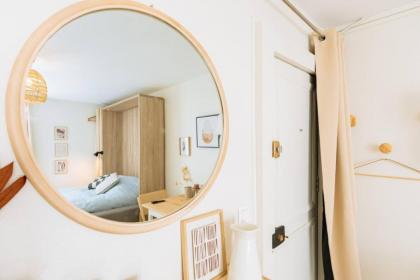 Central & Beautiful Studio for 2 - image 24