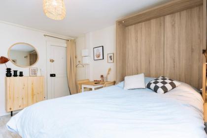 Central & Beautiful Studio for 2 - image 26