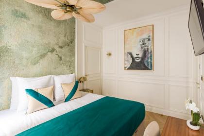 Luxury 6 Bedroom 3 Bathroom Louvre Champs Elysees - image 22