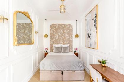 Luxury 6 Bedroom 3 Bathroom Louvre Champs Elysees - image 28