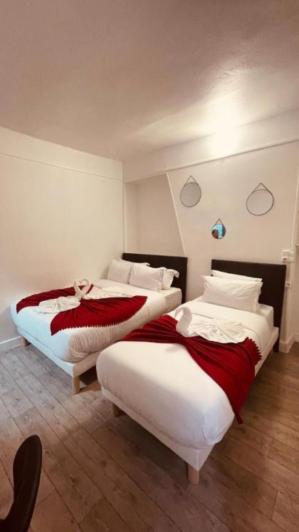 HOTEL LOUVAIN - image 27