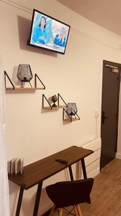 HOTEL LOUVAIN - image 28
