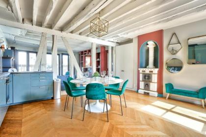 Le Marais Superb Apartment Terrace Paris - image 14