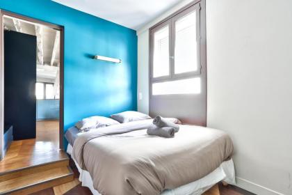 Le Marais Superb Apartment Terrace Paris - image 24