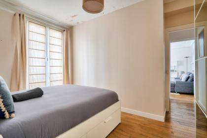Luxurious 2 Bedroom Arc de Triomphe Dôme Free Netflix - image 26
