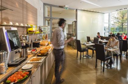 Residhome Courbevoie La Defense - image 11