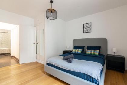 Luxurious 2 Bedroom Arc de Triomphe Grande Arm - image 21