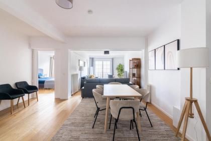 Luxurious 2 Bedroom Arc de Triomphe Grande Arm - image 27