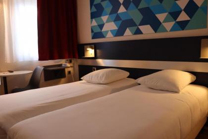Comfort Hotel Paris Porte dIvry - image 22