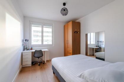 Veeve - Postcard from Paris - image 23