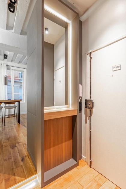 La Suite Parisienne - image 25